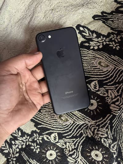 Apple iPhone 7