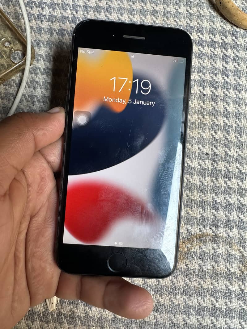 Apple iPhone 7 2
