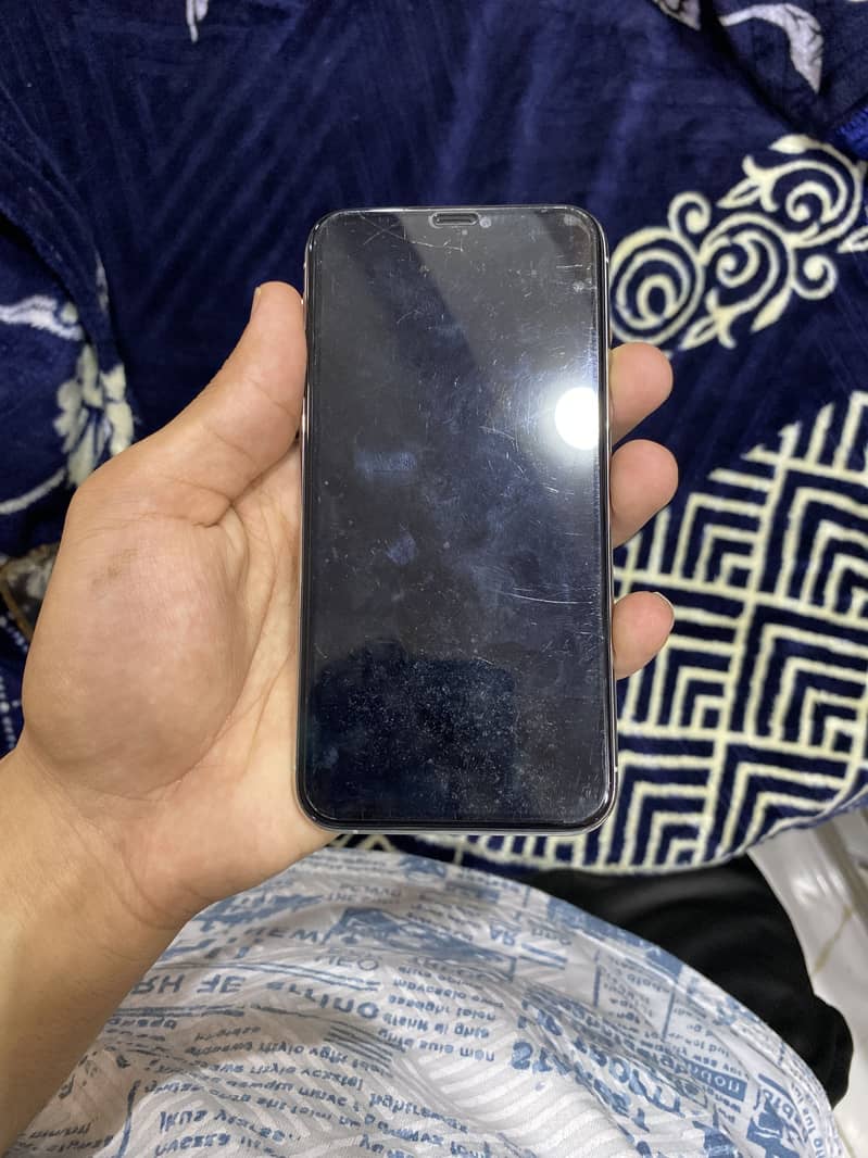 Apple iPhone 11 Pro 1