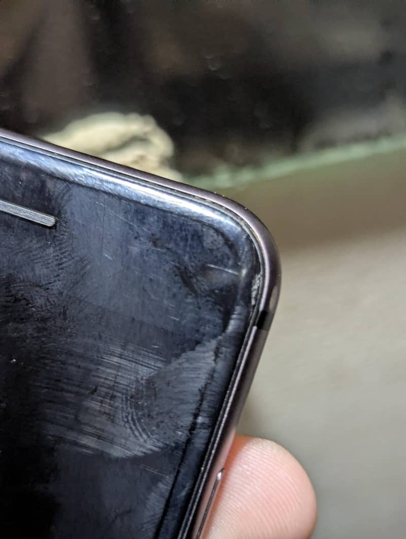 iphone 8 64Gb 4