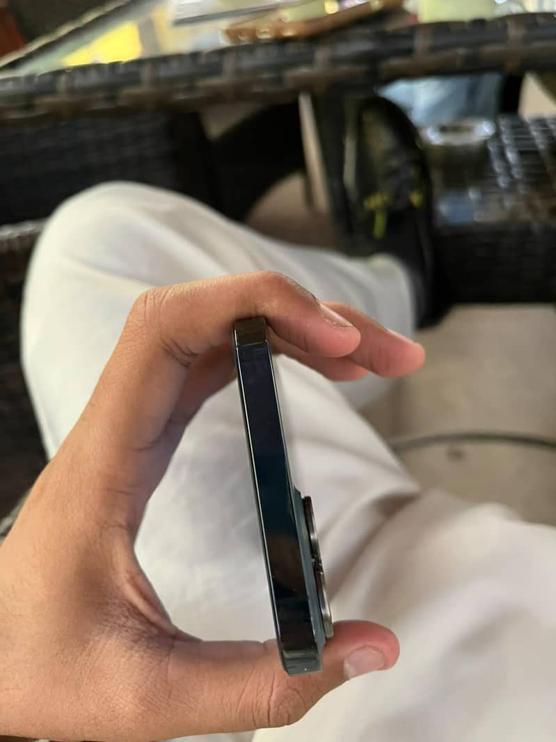 Apple iPhone 12 Pro Max 1