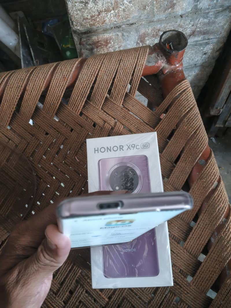 Honor X9c 1