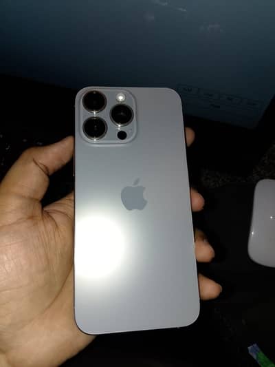 Apple iPhone 15 Pro Max