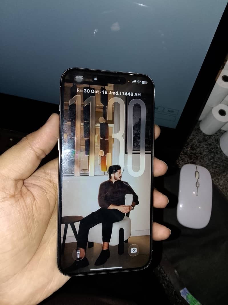 Apple iPhone 15 Pro Max 1