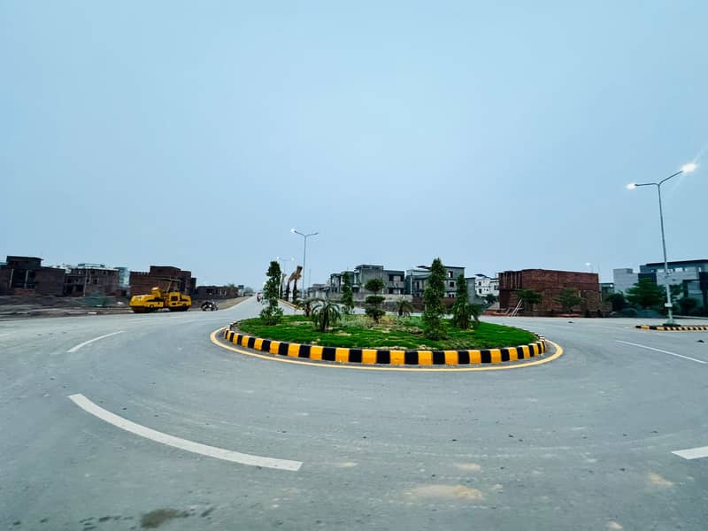 ALL PAID SILVER BLOCK 5 MARLA PLOT AVAILABLE 9