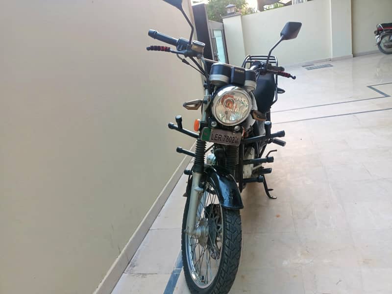 Suzuki 150 Gs 1