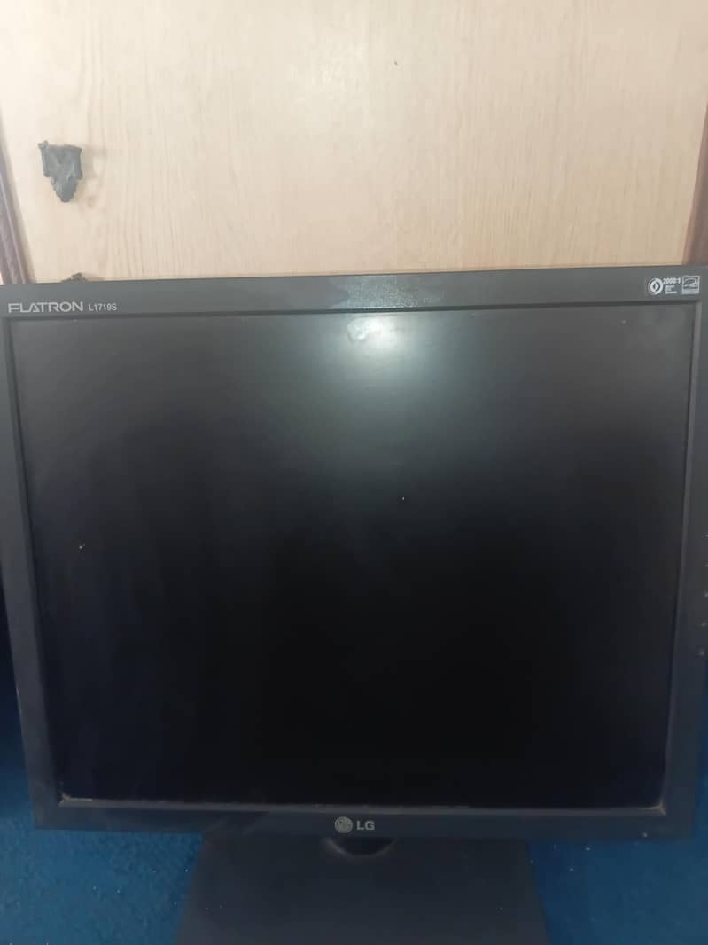 lG Led 19inch 1