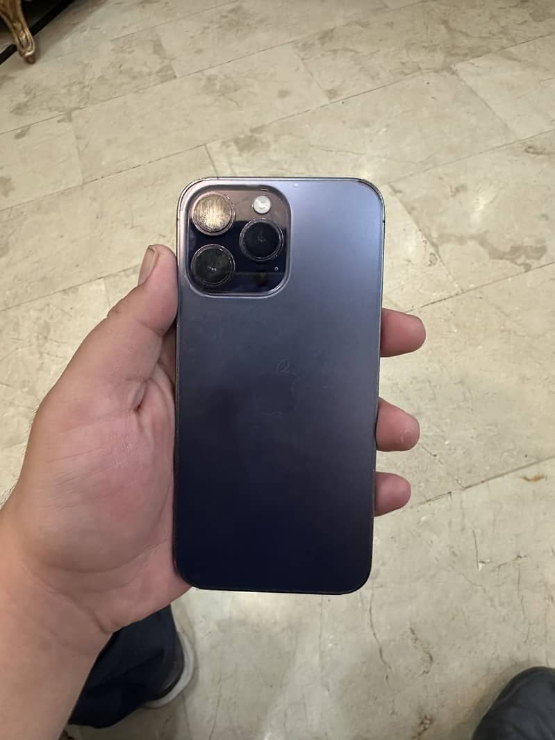 Apple iPhone 14 Pro Max 0