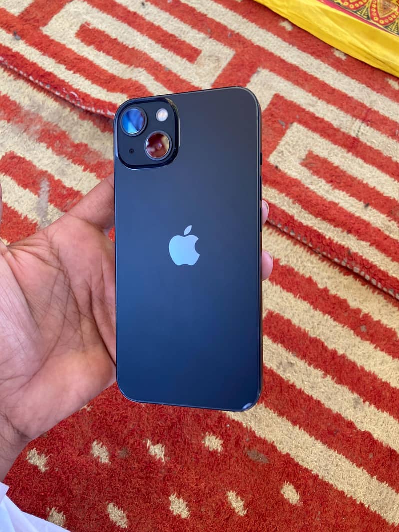 Apple iPhone 13 0
