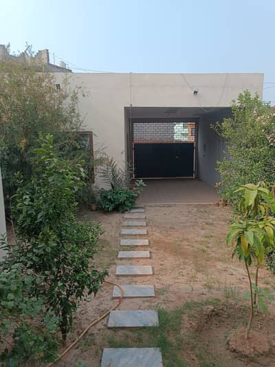 Beautiful unit with big bedroom attached bathroom and a garden