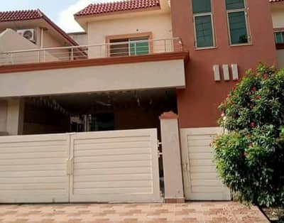 Highly-Desirable House Available In Askari 11 - Sector B For sale