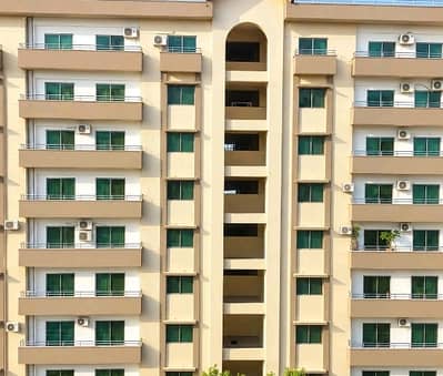 Premium 10 Marla Flat Is Available For sale In Lahore