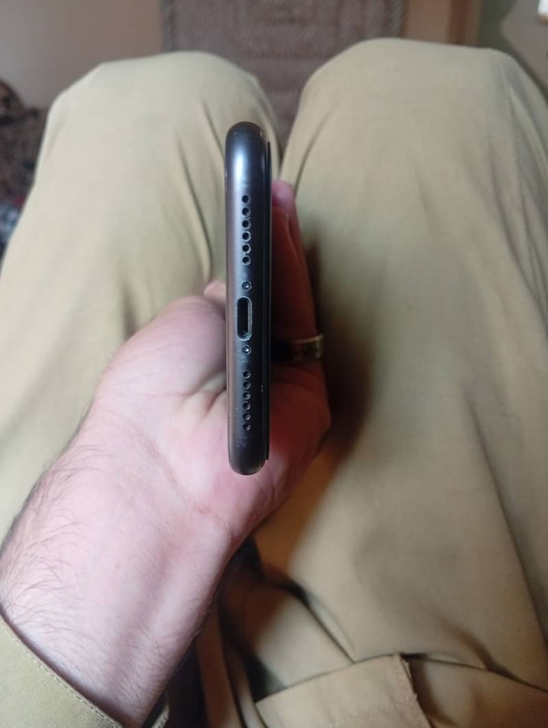 Apple iPhone 11 1