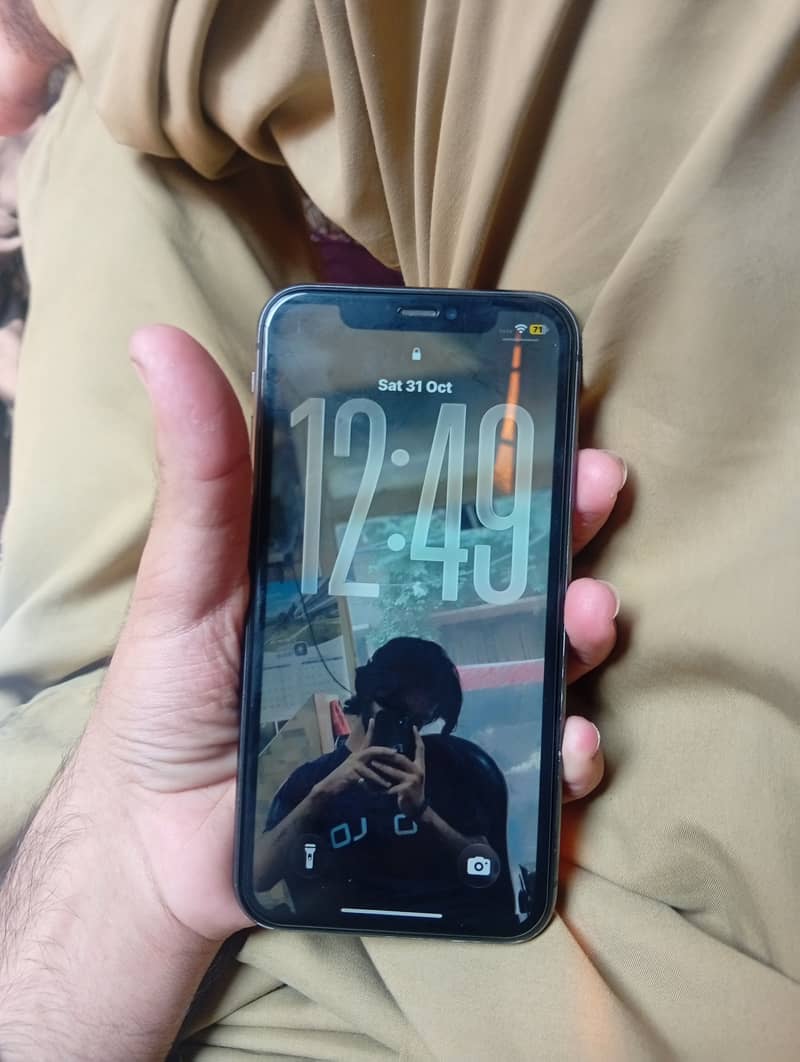 Apple iPhone 11 6