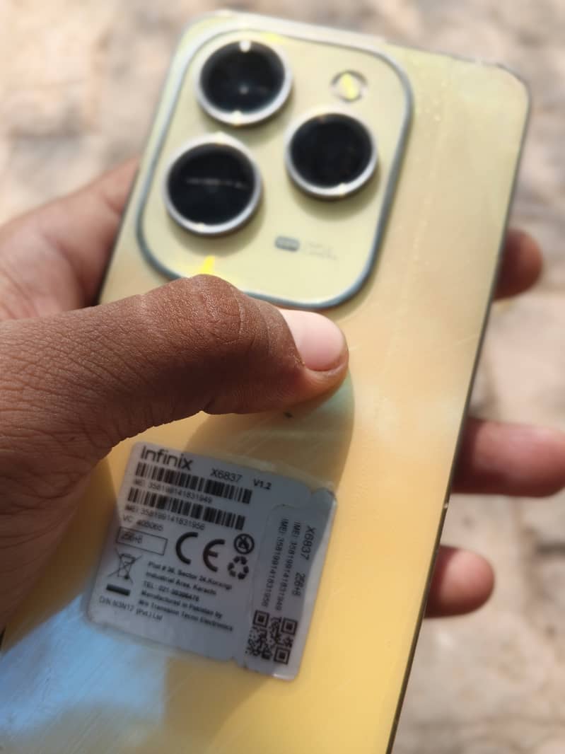 Infinix Hot 40 Pro 1