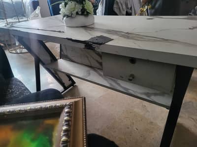 Computer table for sale