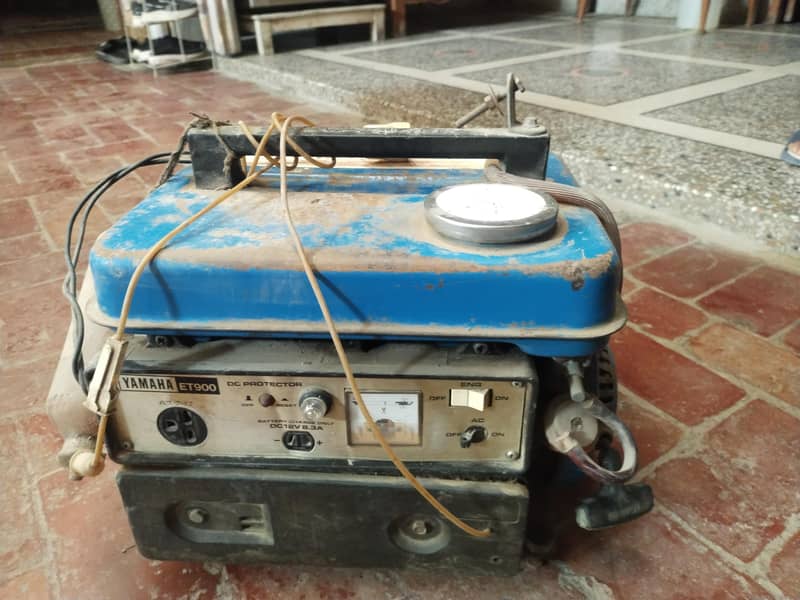Yamaha ET900 Portable generator 1