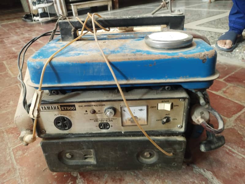 Yamaha ET900 Portable generator 6