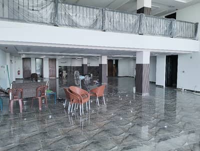 16 MARLA (20000 SQ Ft) OFFICE IN BRAND NEW BUILDING 7 FLOORS WITH LIFT