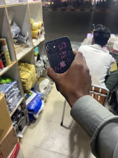 Apple iPhone 12