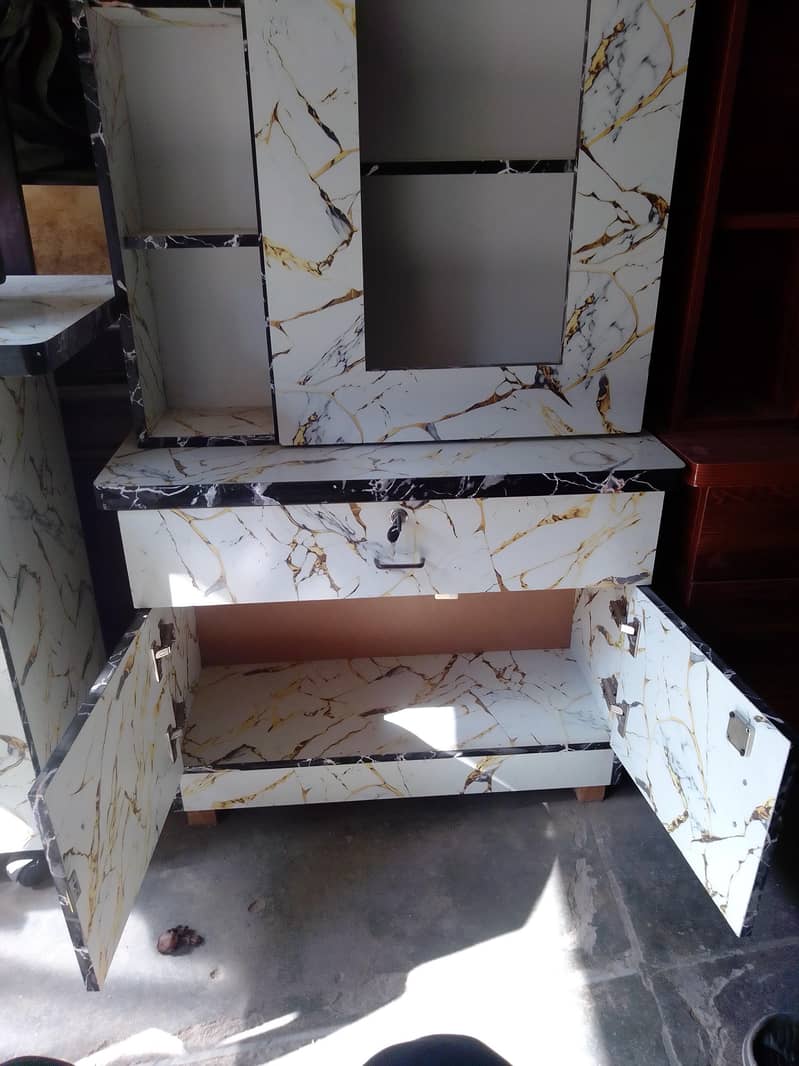 dressing table with front sheesha 1