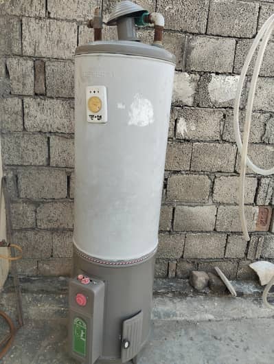Geyser 35 Gallons