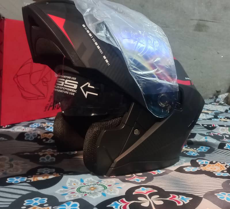 Space Dot Verified New Box Pack Helmet 10
