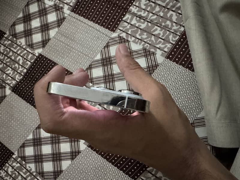iphone 14 pro 1