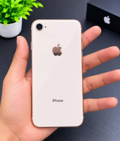 Apple iPhone 8 64GB – Rose Gold – Excellent Condition