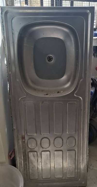 Complete sink available for sale