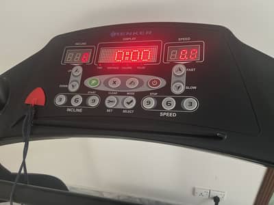 Renker Heavy Duty Treadmill for Home Gym – Barely Used, Foldable