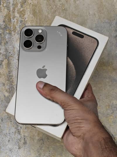 Apple iPhone 15 Pro Max jv
