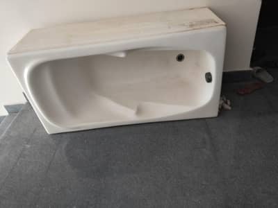 used bathtub usable condition