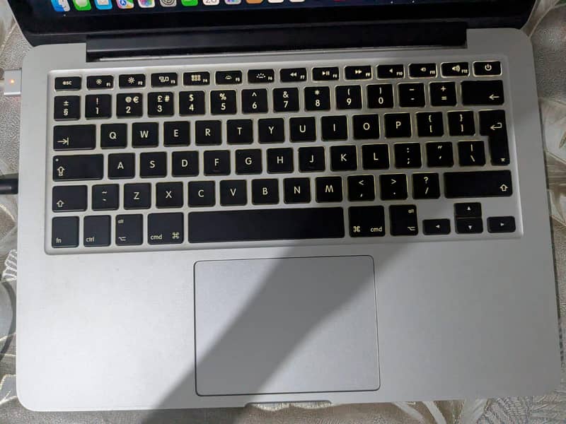 mac book pro 0