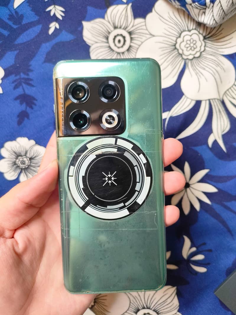 One Plus 10 Pro 7
