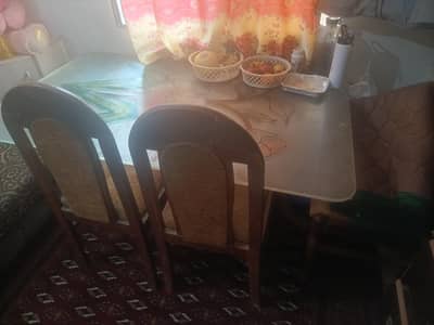 dining Table with 5 chairs