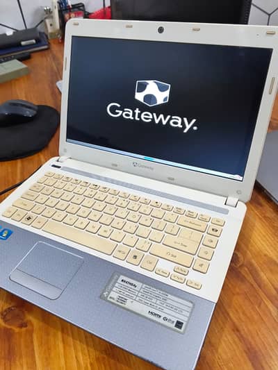 Gateway Laptop Core i5 2nd Gen 12 GB RAM | Window 7 | Good Condition