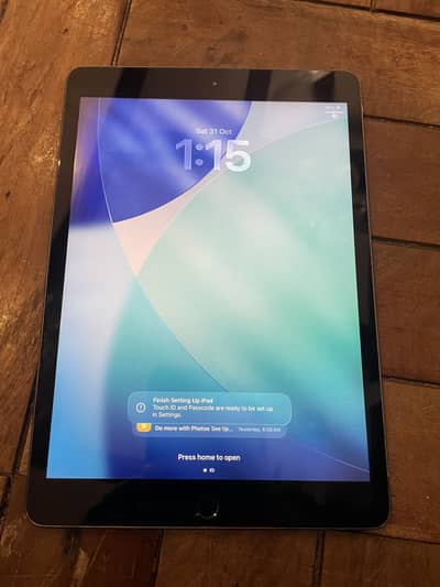 IPad 8th Generation (128 GB)