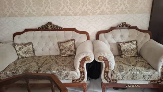 Elegant 7-Seater Royal Sofa Set Cream Velvet with Wooden Carved Design