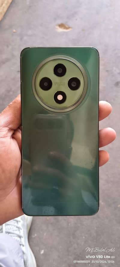 OPPO Reno12 F