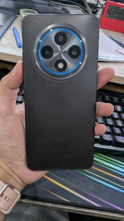 OPPO Reno 12F