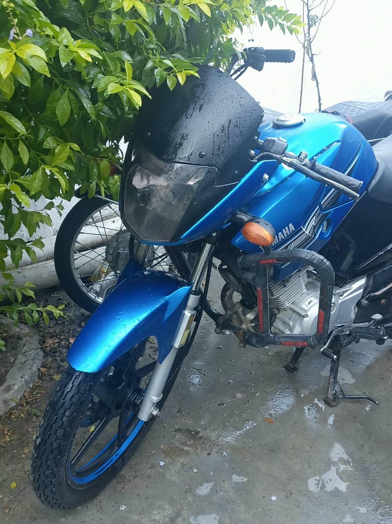 YBR 125 4