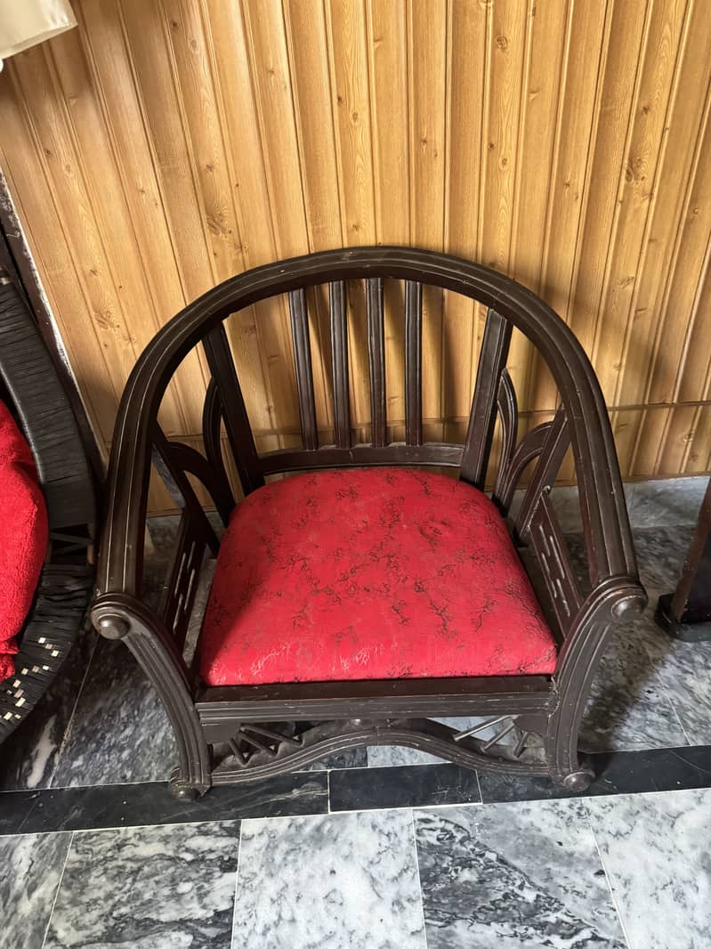 Sethi sofa 0