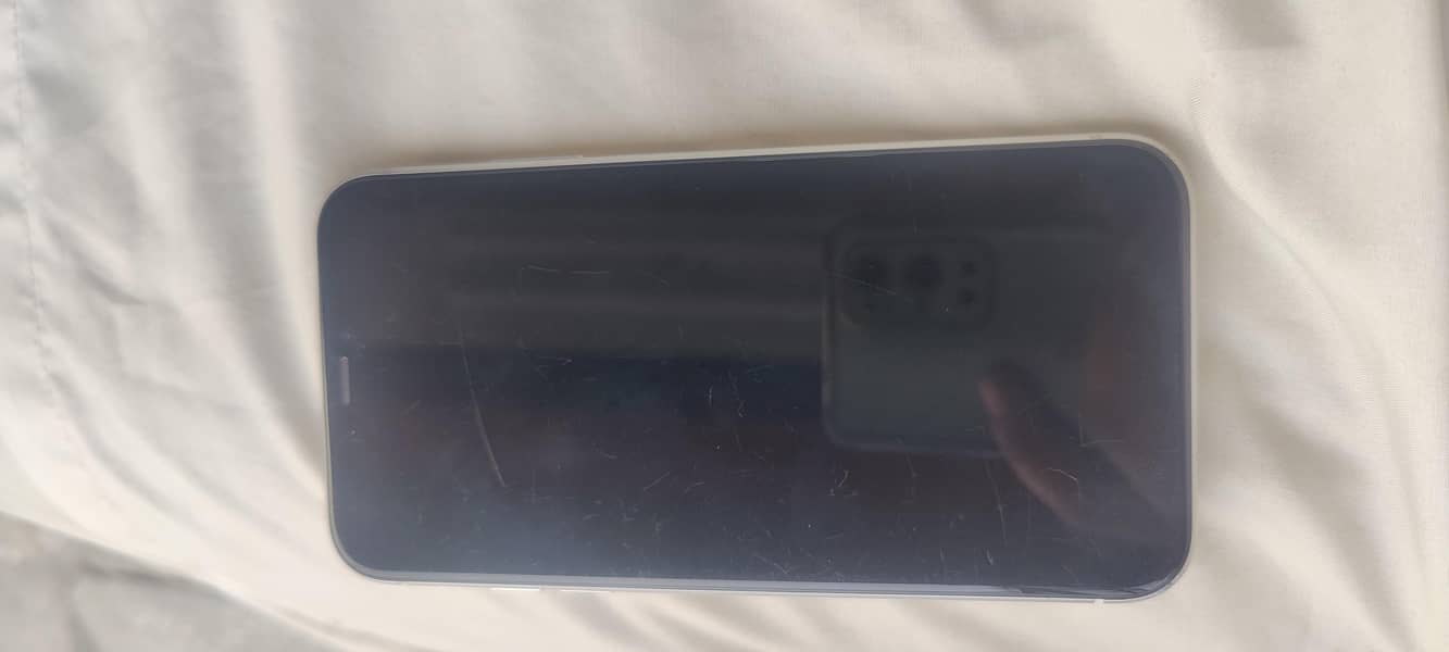 Apple iPhone XR 1