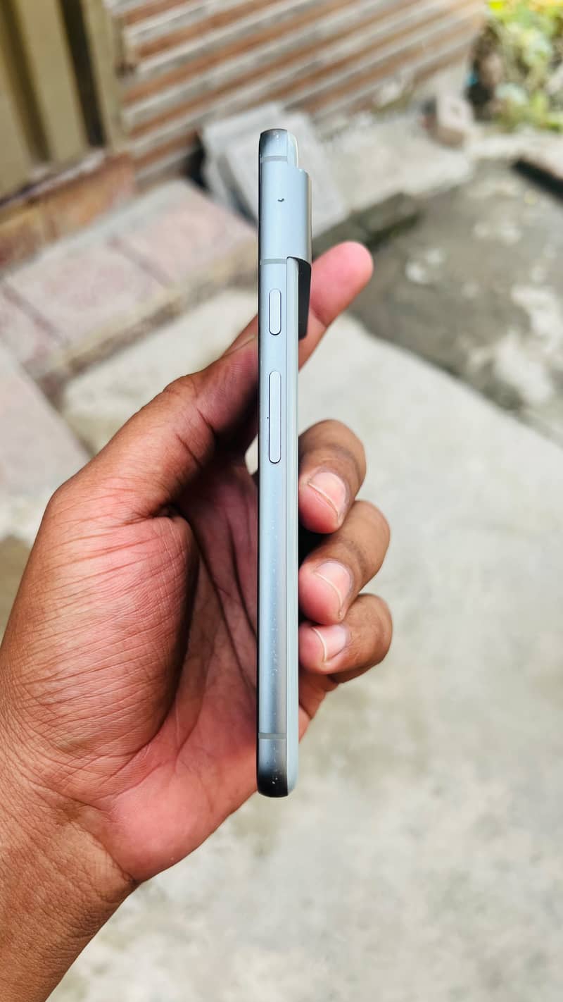Google Pixel 8 3