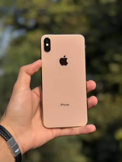 iPhone xs Factory Unlock