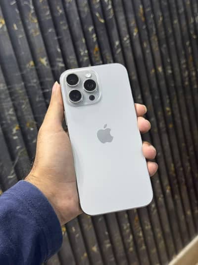Apple iPhone 16 Pro Max factory unlocked