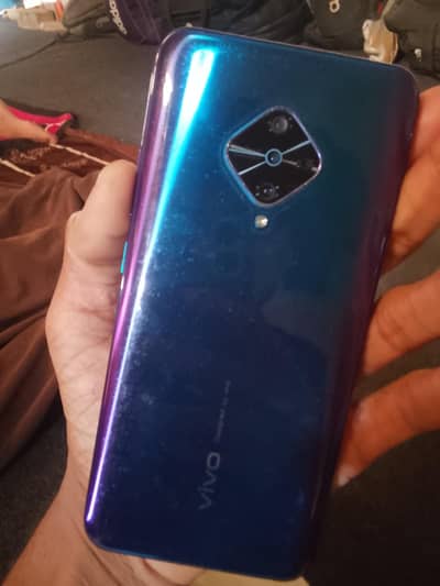 vivo s1 pro 4 128 withauot box 15k finale