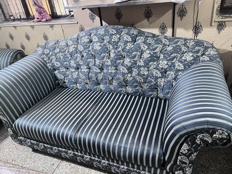 Good Condition Used Sofa Set 1