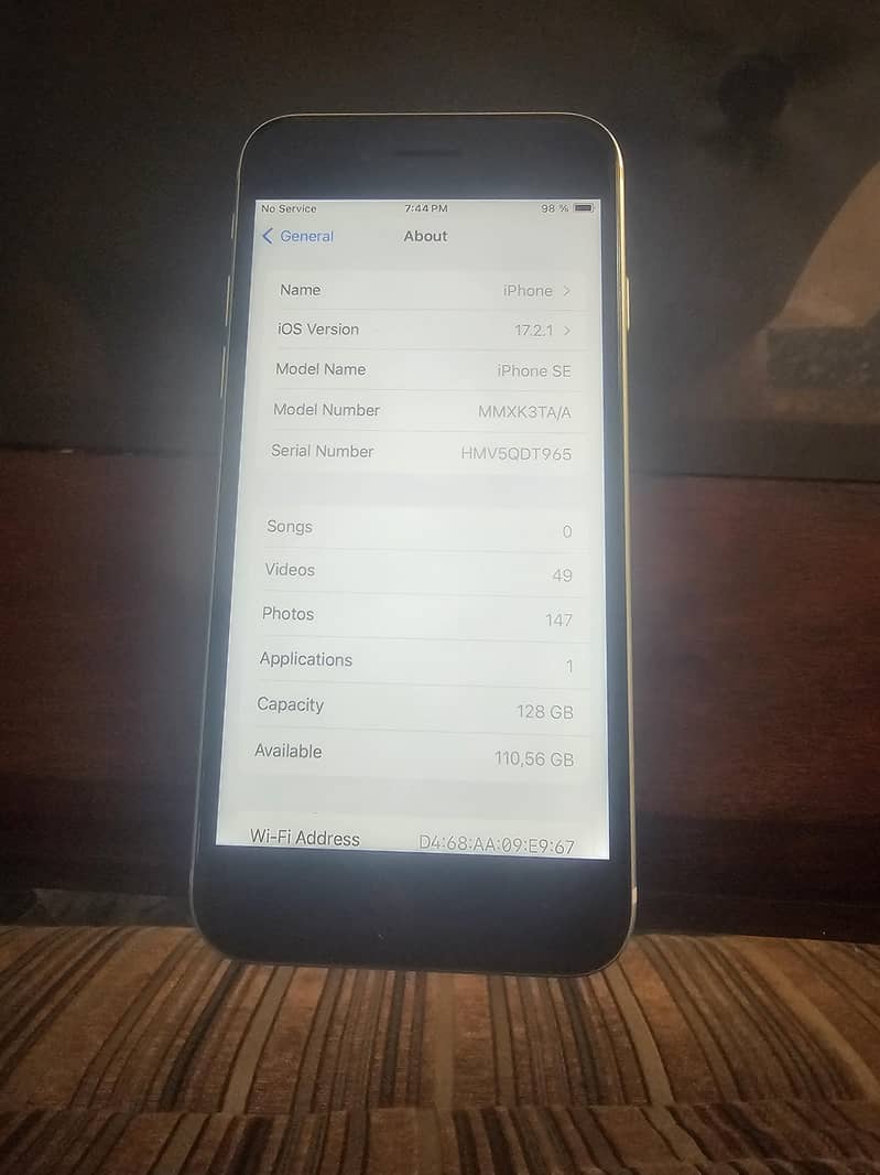 Apple iPhone SE 0
